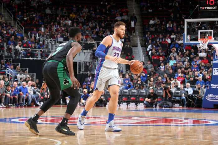  瓦兰丘纳斯25+15，鹈鹕双塔打爆活塞内线  