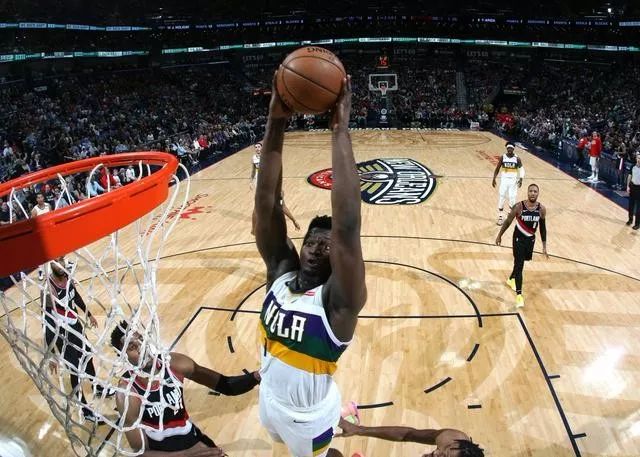  锡安复出砍下30分鹈鹕力克开拓者终结四连败  