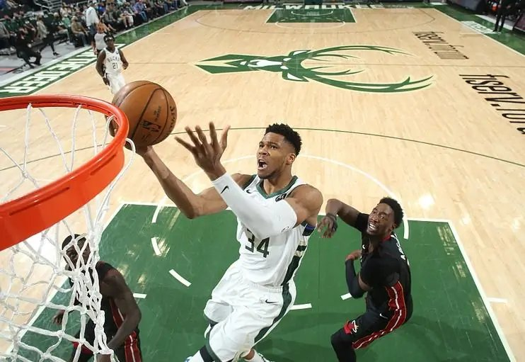  莱切替补奇兵建功，补时阶段绝杀维罗纳取三分