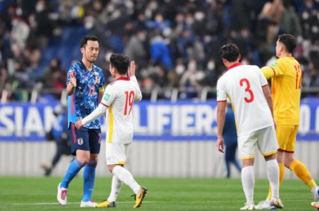  格雷特霍夫防守反击犀利造就德甲经典战役